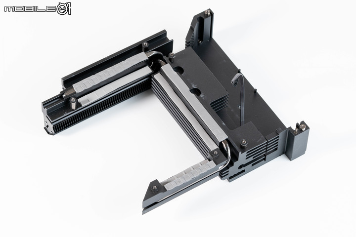 微星 MEG Z790 ACE MAX 主機板開箱 以先進超頻設定應對次代處理器的高階主力
