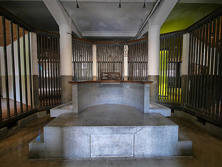 文萌樓、原臺北北警察署、新芳春行、老建築咖啡館群,外掛阿桐阿寶四神湯+大埔鐵板燒— 大稻埕臺北橋頭散策 第二部
