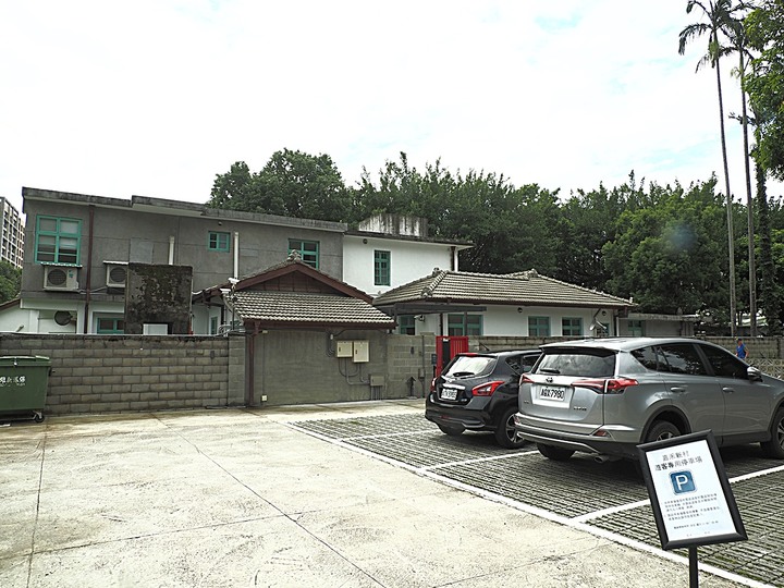 嘉禾新村、臺北水道水源地 唧筒室(自來水博物館)、淨水池(觀音山蓄水池)、量水室 — 大臺北現存四座眷村之一與自來水系統之濫觴