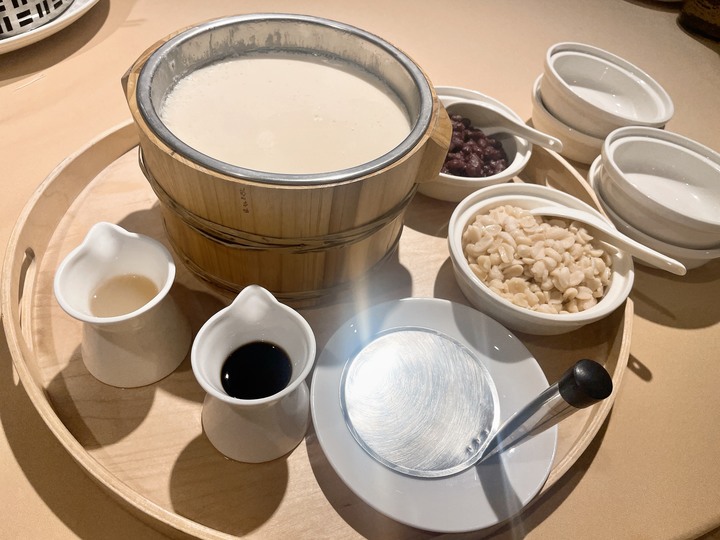 【新北食記】白金花園酒店｜讓人食指大動的桌菜料理