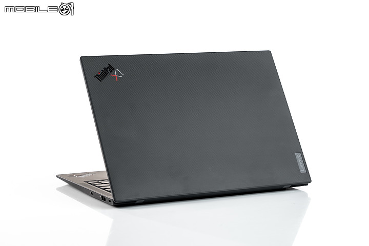 Lenovo ThinkPad X1 Carbon Gen11 體驗｜可靠全面的輕薄商務筆電！