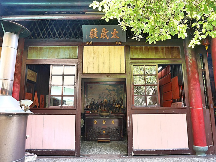 大稻埕教會、延平教會、大稻埕慈聖宮、涼州街街屋與原永樂公學校校舍 — 臺北橋下之大稻埕散策 第一部
