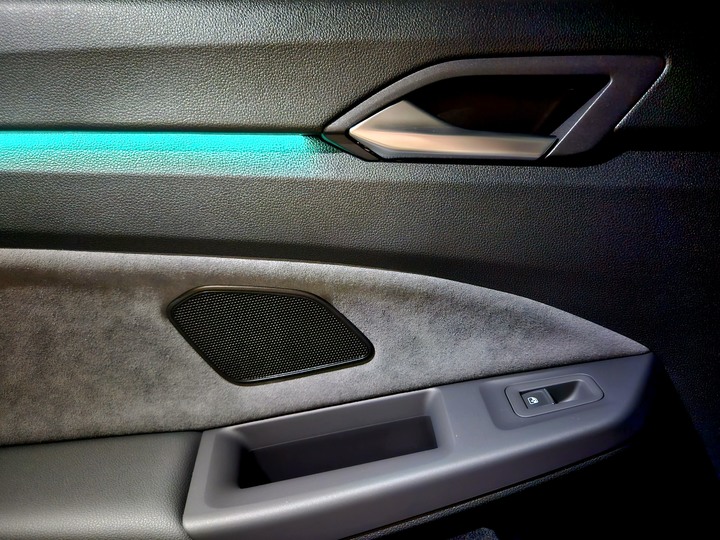 [開箱]福斯Volkswagen Golf 8 Variant - 終於實現我的旅行車Wagon Dream