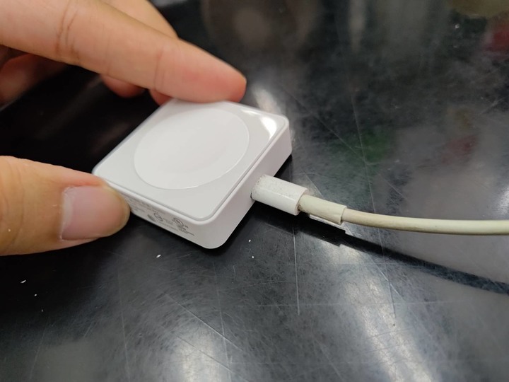 [開箱] ifory 無線充電座(小豆干)