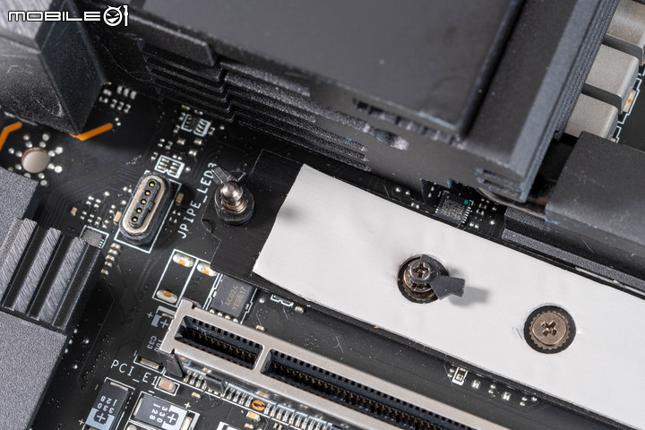微星 MEG Z790 ACE MAX 主機板開箱 以先進超頻設定應對次代處理器的高階主力