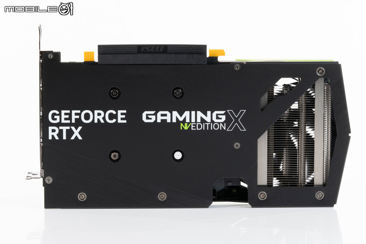 微星 GEFORCE RTX 4060 GAMING X NV EDITION 顯示卡快速開箱試用 以特殊塗裝與大型散熱設計打造不同風格