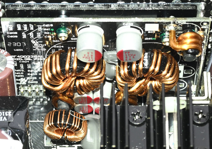 Seasonic PRIME PX-1600 ATX 3.0 1600W白金全模組化電源開箱