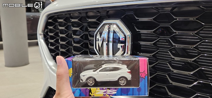點我看大圖 MG ZS 展間賞車