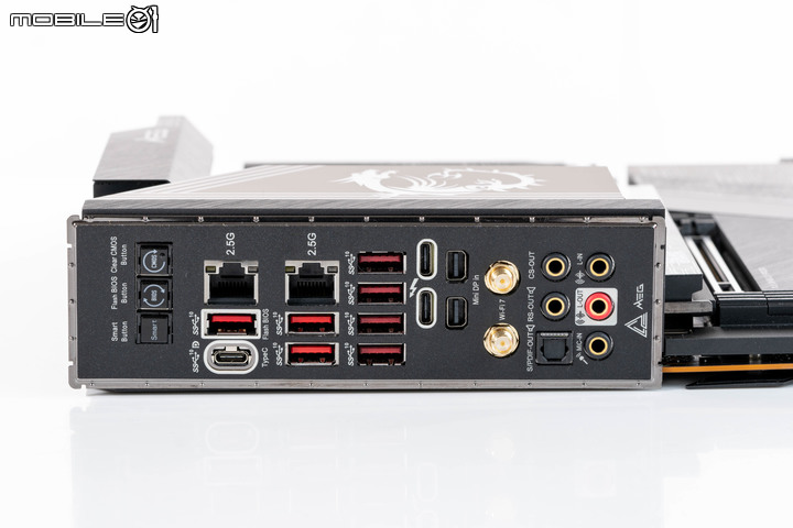 微星 MEG Z790 ACE MAX 主機板開箱 以先進超頻設定應對次代處理器的高階主力