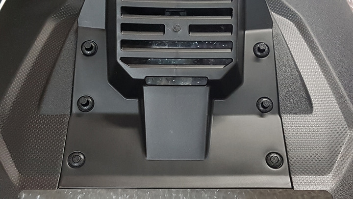 🛠️KRV Moto 版車牌架上移,還原 TCS 版式樣