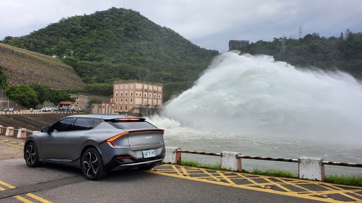 『The Kia EV6 GT-Line 純電啟發心感動』 天威難測之走瞧看辦颱風天4天3夜極限試駕體驗