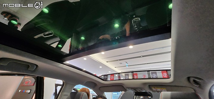 點我看大圖 MG ZS 展間賞車