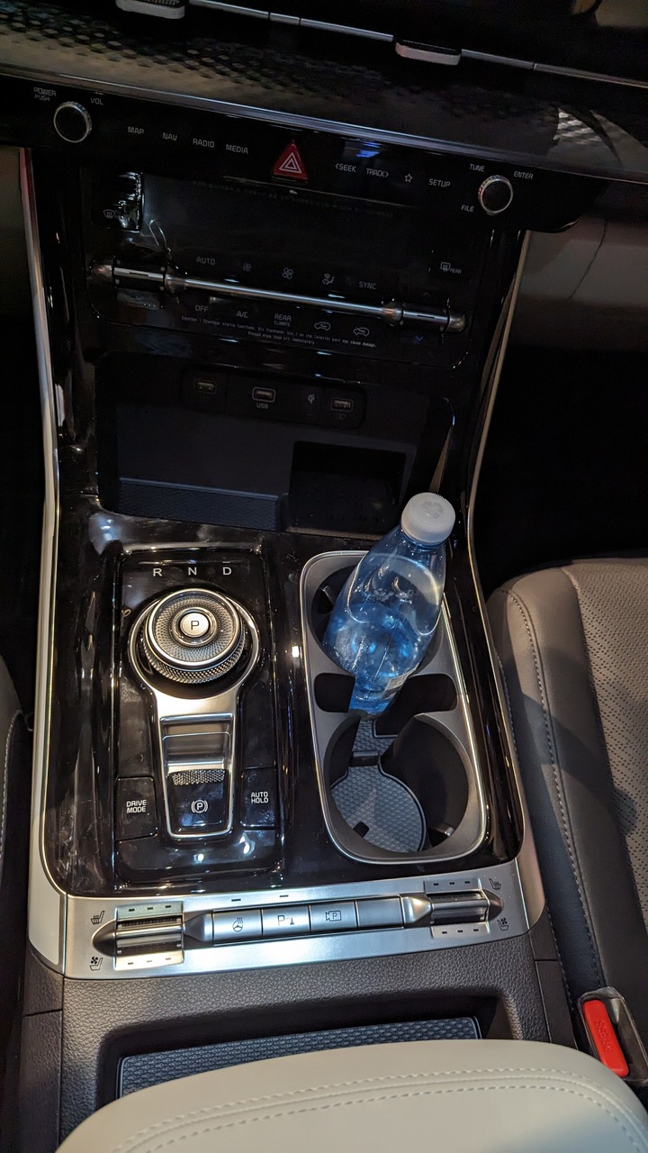 在台茂的小型聯合車展 - XC40/C40 Recharge & XC90 Plus B5