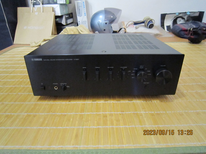 【開箱】山葉YAMAHA A-S301 綜合擴大機與山葉YAMAHA NS-BP200喇叭