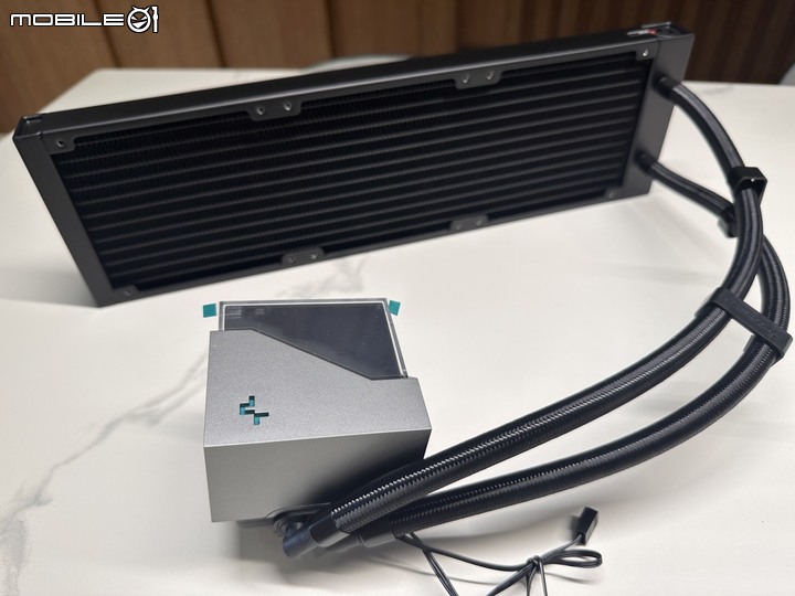 無限鏡方塊!九州風神LT720 360mm水冷散熱器