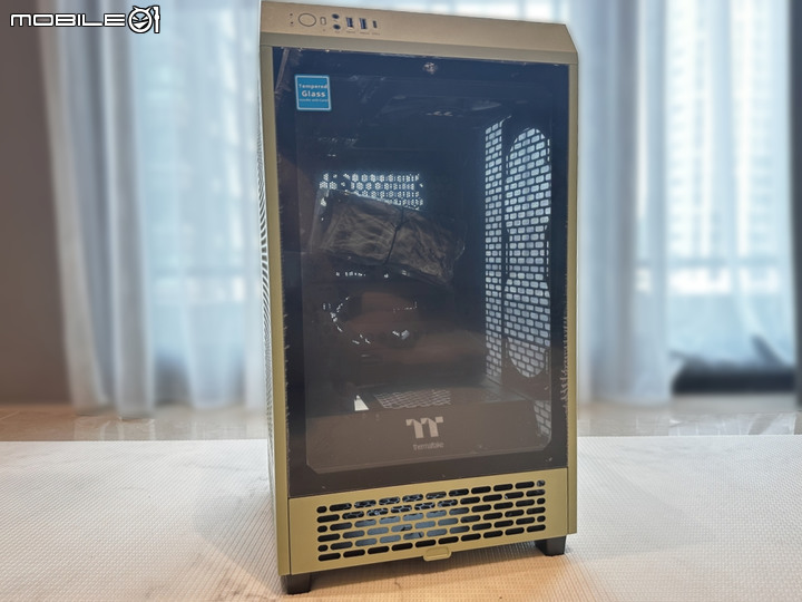 透視 The Tower 200迷你機殼 抹茶綠 +專用 LCD 面板模組
