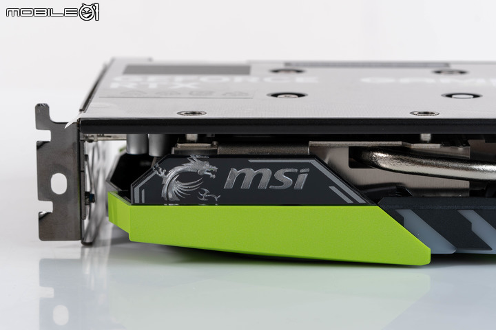 微星 GEFORCE RTX 4060 GAMING X NV EDITION 顯示卡快速開箱試用 以特殊塗裝與大型散熱設計打造不同風格