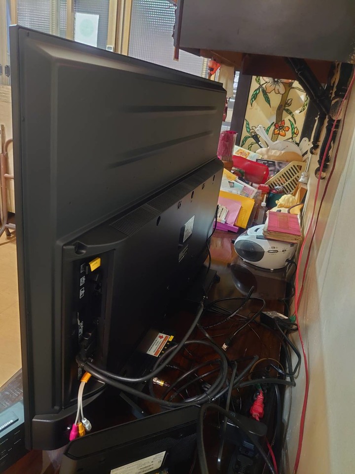 點我看大圖 43MX800W簡單開箱