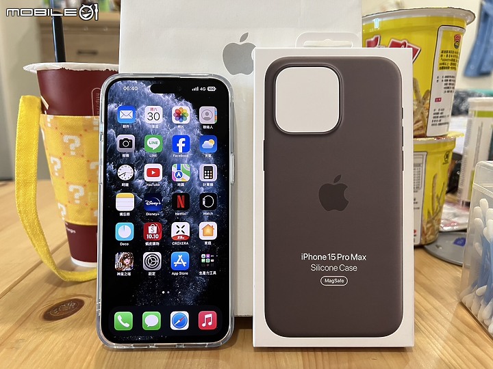 點我看大圖 iPhone15Pro Max配原廠MagSafe"陶土色"矽膠殼