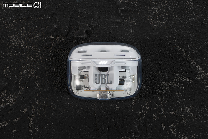 JBL Tune Beam Ghost 真無線降噪耳機體驗報告｜透視風潮強勢來襲！