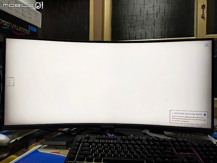 雞蛋糕爸爸開箱之數大便是美 GIGABYTE 技嘉GS34WQC 曲面電競螢幕 綺麗新視界大氣登場