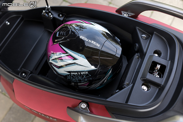 2023 KYMCO GDINK CT300 試駕｜堅守踏板唯二車款 大燈進化更加有型