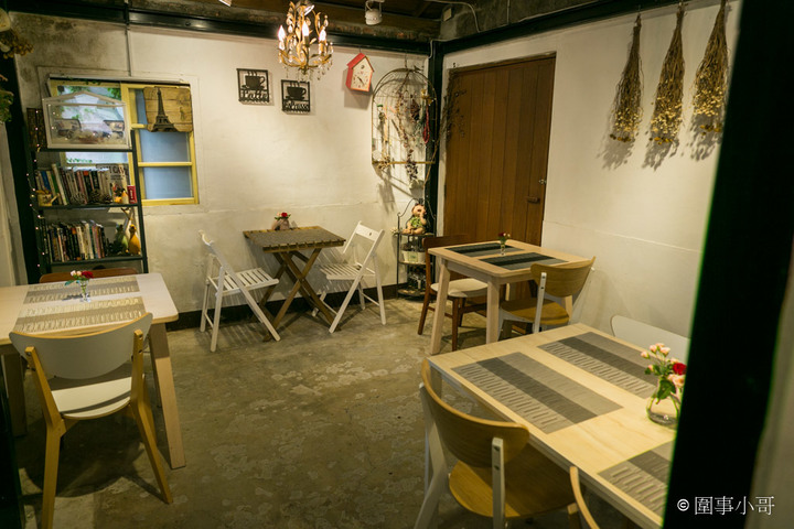 馬祖新村美食-YA bistro,一間集美味餐點與優閒氛圍於一身的法式鄉村餐館。如果在馬祖新村逛累了,來YA坐坐吧。桃園中壢美食推薦