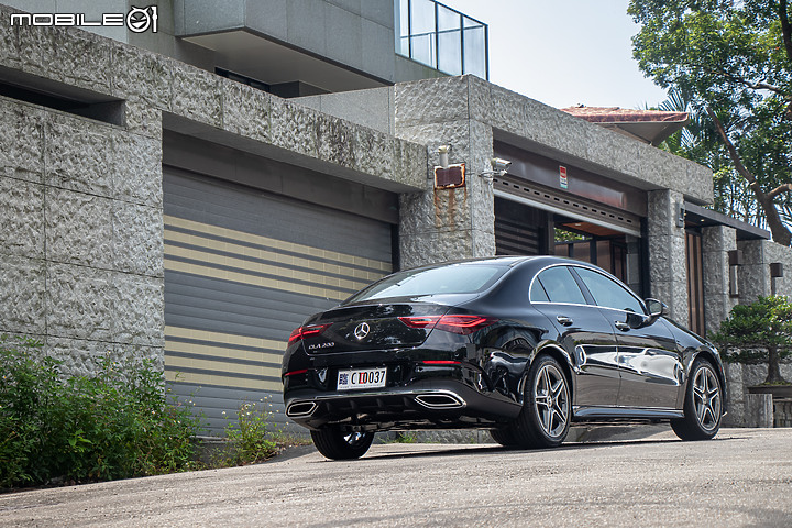 Mercedes-Benz CLA 200 Coupe 小改款試駕|不是只有顏值能說嘴!