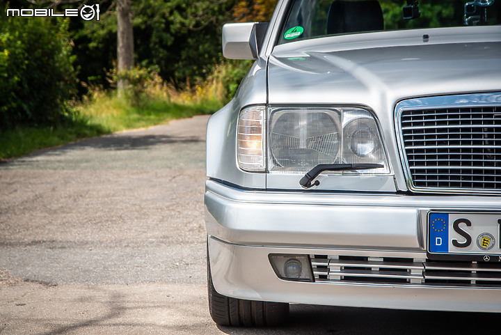 經典試駕|Mercedes-Benz W124 E500 Limited Edition,在維也納圓一個一親芳澤的夢!