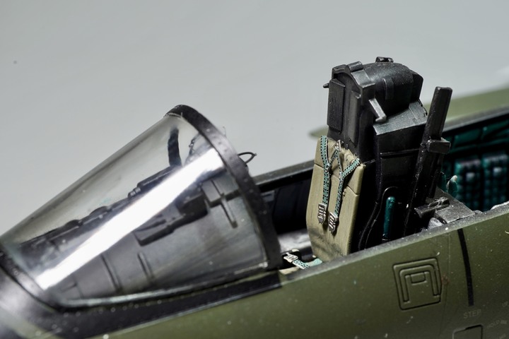 和你製作1/48 F-15C 鷹式戰機模型,我加強了細節!
