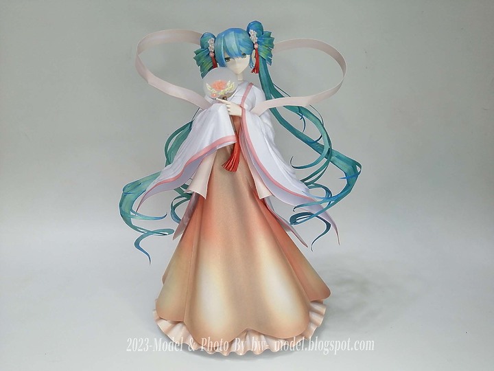 點我看大圖 VOCALOID 初音未來(中秋明月 Ver.) 紙模型 製作