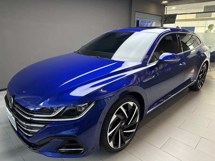 價不在高，藝術為名。車不在快，夠帥就行- 停產前的最後相遇 Arteon Shooting Brake 430