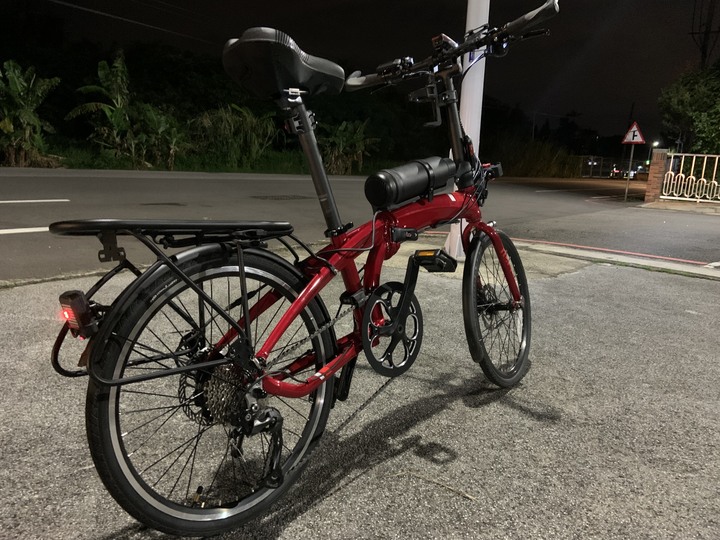 Tern D9改壹佰克451後輪350W電機電池15AH安裝分享與滿電100公里實測