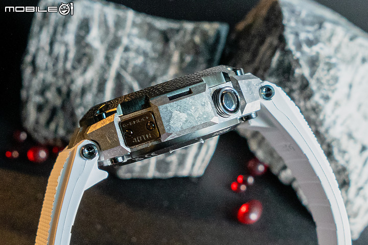 【採訪】MRG-B2000SG-1A 與 Full Metal 系列領軍｜G-SHOCK 40 週年高階錶款鑑賞！