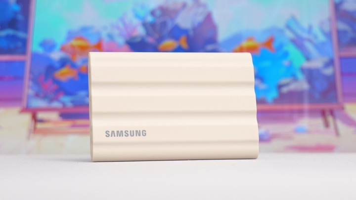 怕硬碟摔壞資料遺失？把防禦力點滿就對了！SAMSUNG T7 Shield