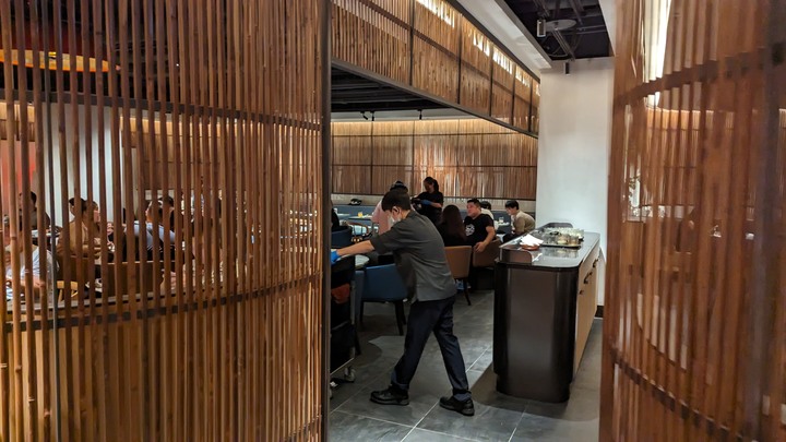 全台北最大大葉高島屋旭集食記 - 從訂位到用餐過程- 分享