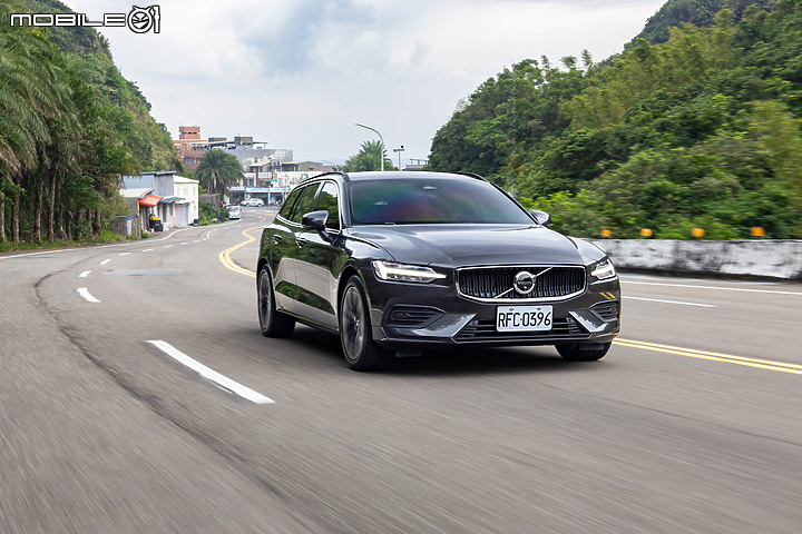 Volvo V60 Plus B3 試駕|旅行車老將再出招,入門動力更顯超值!