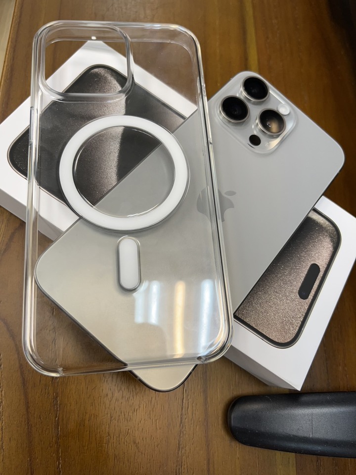 開箱 PCHOME訂閱 iPhone 15 Pro max 原色鈦