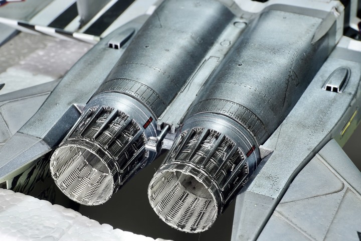 和你製作1/48 F-15C 鷹式戰機模型,我加強了細節!