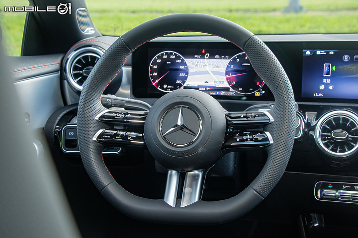 Mercedes-Benz CLA 200 Coupe 小改款試駕|不是只有顏值能說嘴!