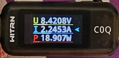Apple iPhone 15 PRO搭配雙向快充USB-C行動電源充電測試