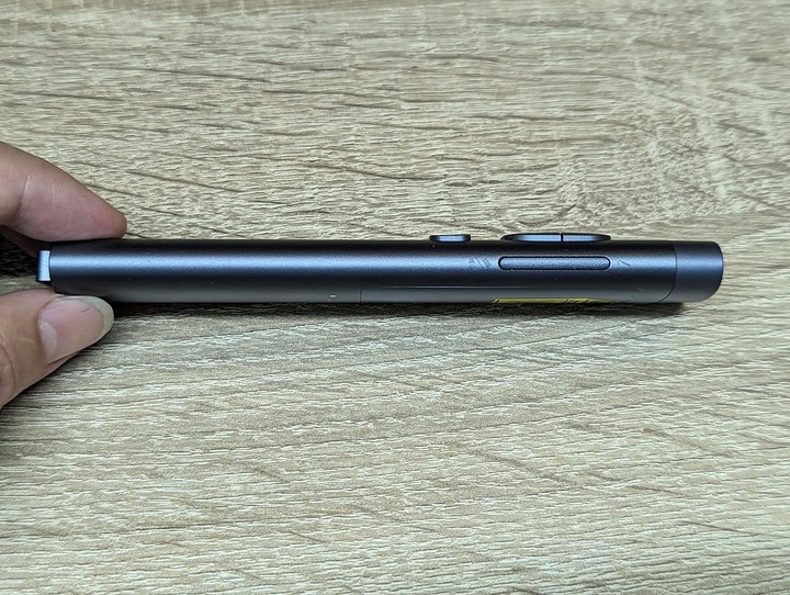 丟掉羅技,諾為N97s簡報筆擁有羅技SPOTLIGHT所有功能,支援 TYPE-C / USB-A 跟藍牙連接,還只要1/4 價格