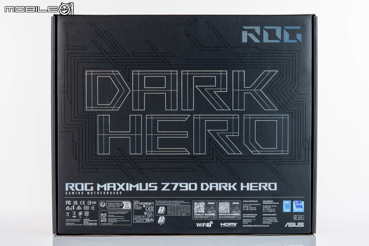 ROG MAXIMUS Z790 Dark Hero 主機板開箱實測 以沉穩設計迎接新一代處理器挑戰平台