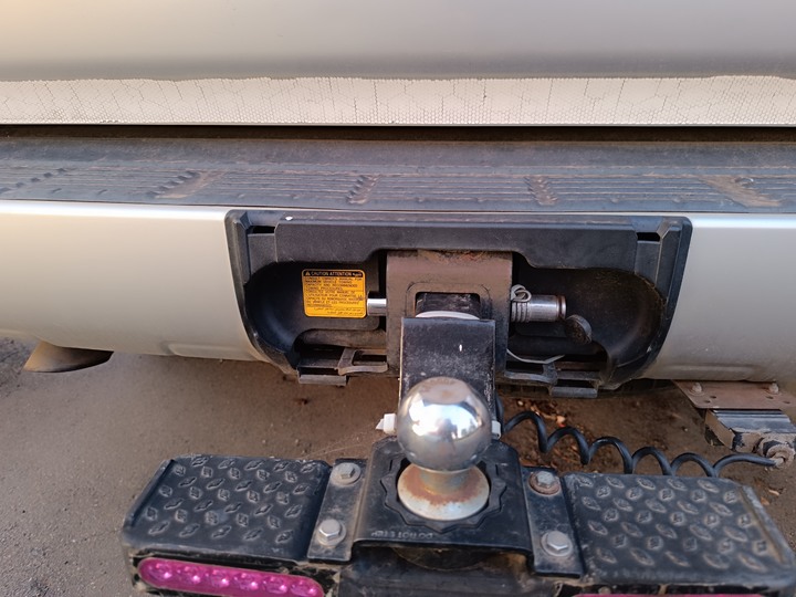 Land cruiser 200 與300 細節差異比較，延伸論台灣同好是否該入手兄弟車LX570?