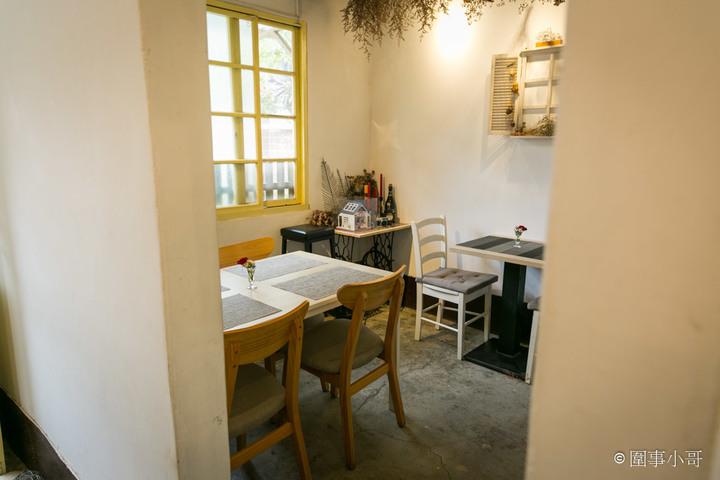 馬祖新村美食-YA bistro,一間集美味餐點與優閒氛圍於一身的法式鄉村餐館。如果在馬祖新村逛累了,來YA坐坐吧。桃園中壢美食推薦