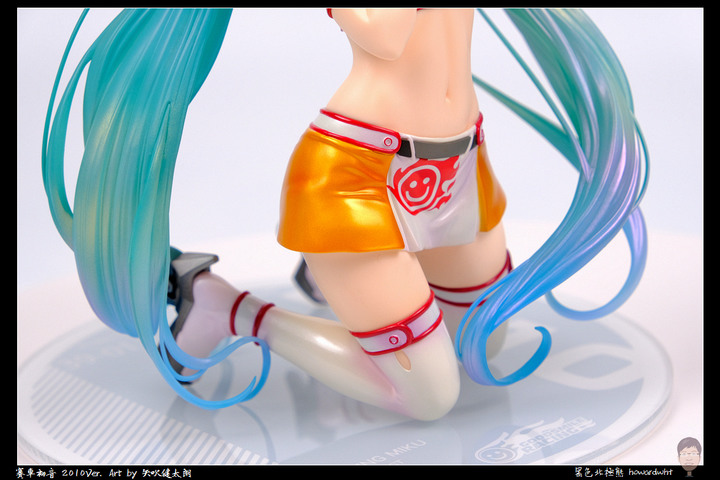 【開箱】Max Factory - 賽車初音 2010Ver. Art by 矢吹健太朗