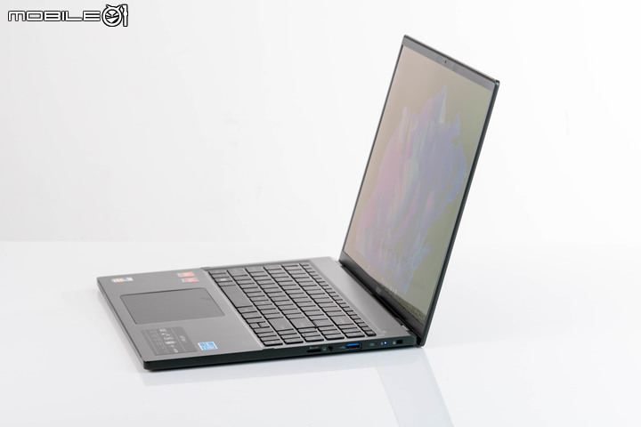 AMD Ryzen 7 7840U 處理器體驗測試 以單核高時脈搭配 AI 加速賦予輕薄筆電性能表現