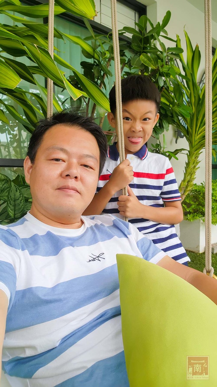 【臺南宴會】白色系歐式婚禮，可容納35桌的空間，適合宴會、會議及尾牙，活動包場也超合適~涵花庭會館   - 南人幫