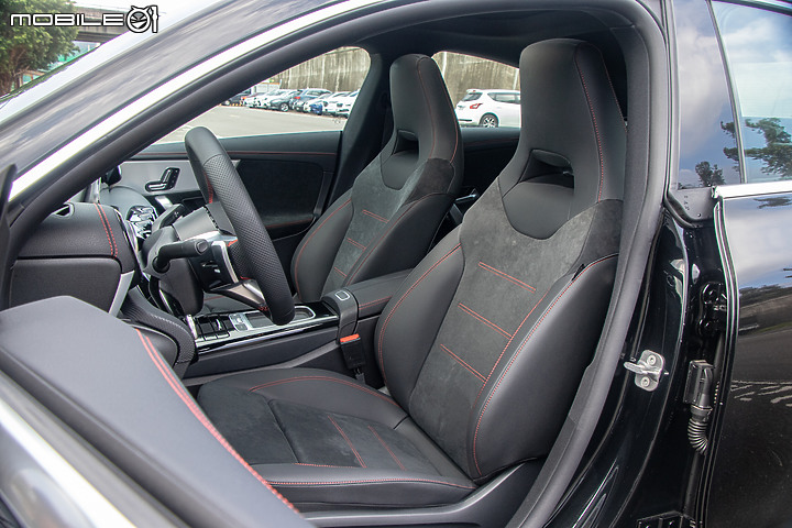 Mercedes-Benz CLA 200 Coupe 小改款試駕｜不是只有顏值能說嘴！