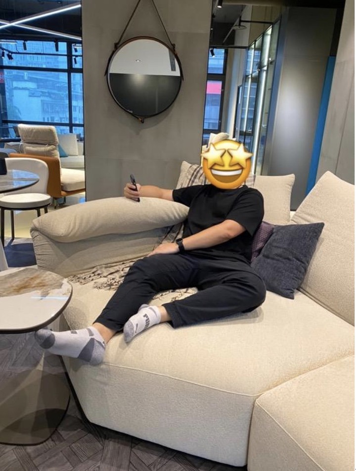 為了看一款沙發奔波了三間不同風格的家具店